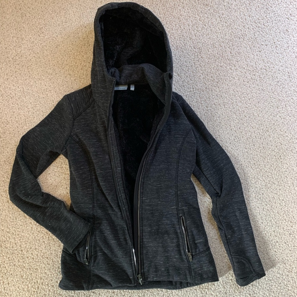 Athleta fuzzy insulated jacket